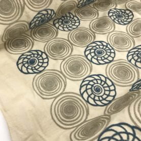 Toile coton brodé "Cerchio" Edizione Gianni di Roma - Gris, bleu