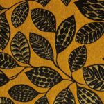Tissu jacquard Sira édition Thevenon Paris - Fond ocre jaune