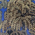 Papier peint Majorelle Camel Fond Bleu Roi édition Thevenon Paris