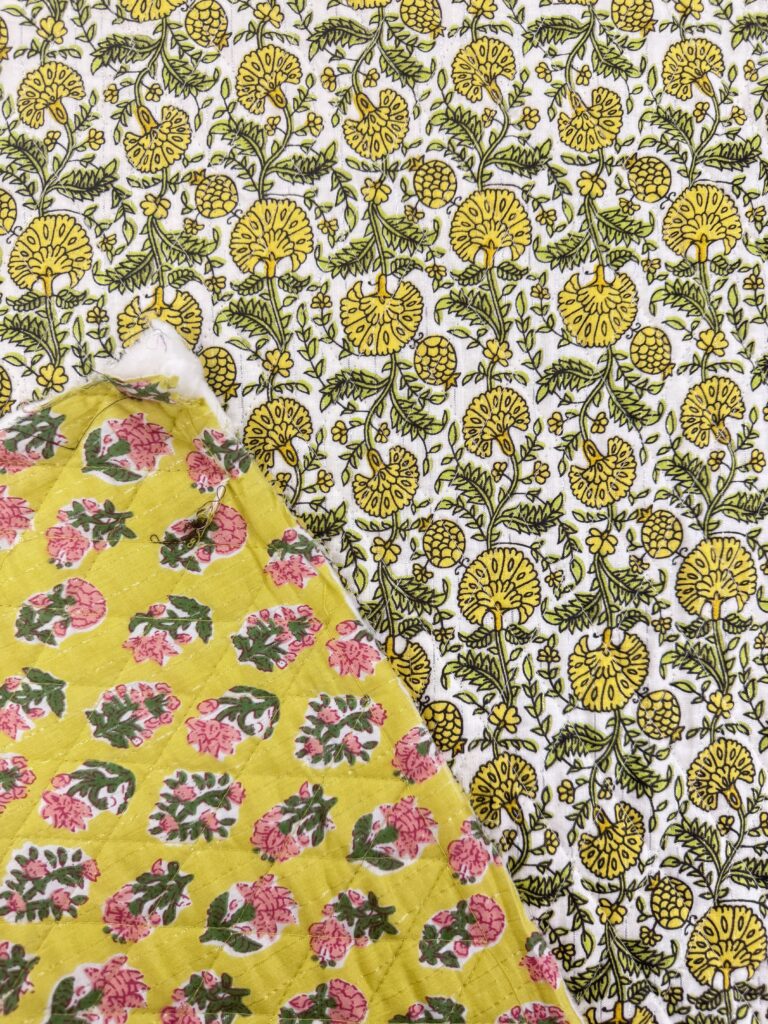 Tissu d'ameublement MATELASSÉ VELOURS 5X5 KARO - Moutarde