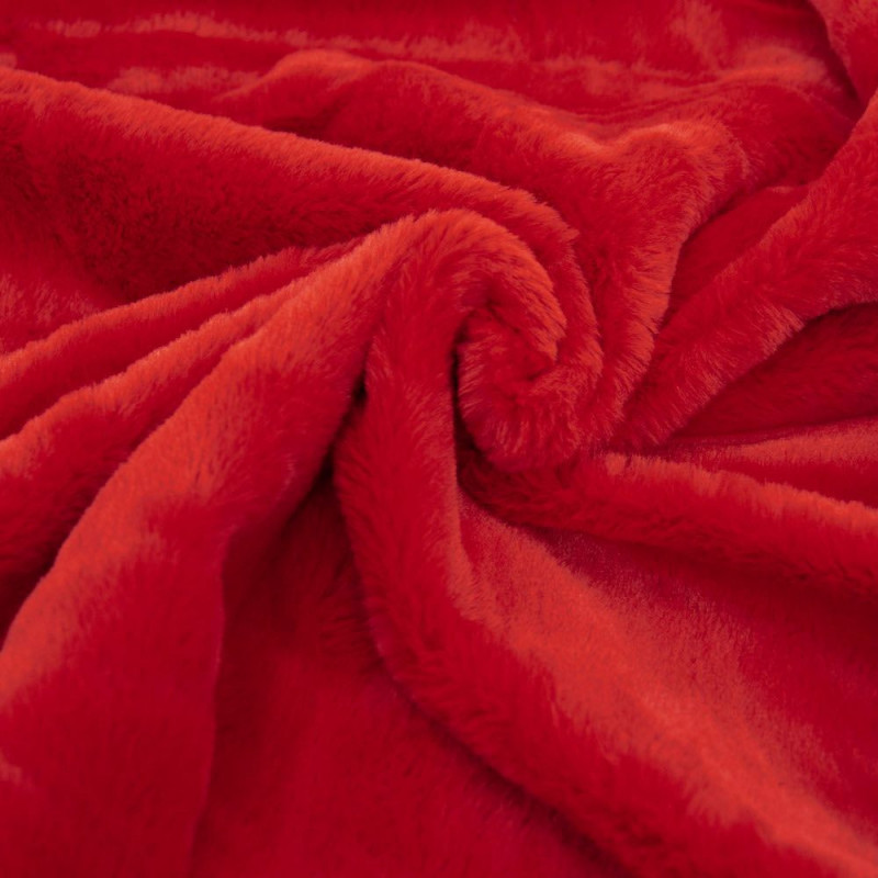 fourrure-a-poil-ras-rouge