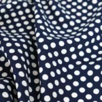 Tissu Crêpe à Pois Blanc - fond bleu marine