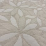 Coupon de tissu Piqué fleurs Naturel, Blanc 0,70m x 1,40 m -  N°151