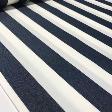 IMG_9463-scaled-450x450 Coupon de tissu Escale a rayures Marine Blanc 1,10 m x 3,20 m - N°69 – Image 1