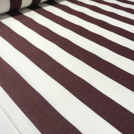 IMG_9479-scaled-450x450 Coupon de tissu Escale a rayures Bordeaux 1,40 m x 3,20 m - N°120 – Image 1