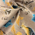Coupon de tissu Velours microfibre imprimé oiseaux fond Ficelle 0,60 m x 1,40 m - N°126