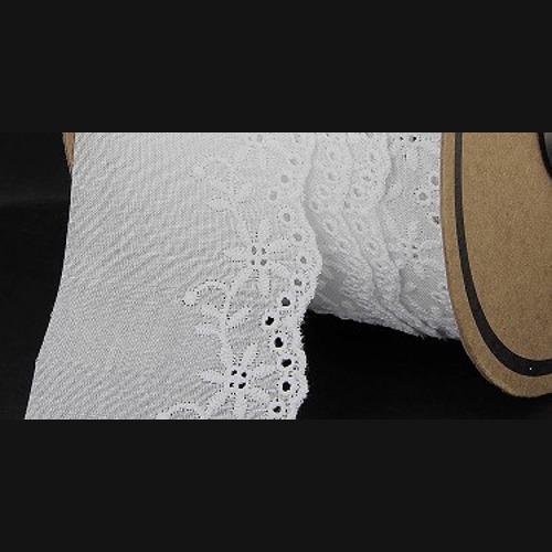 Galon broderie anglaise 60 mm au mètre - Blanc Galon broderie anglaise 60 mm au mètre - Blanc