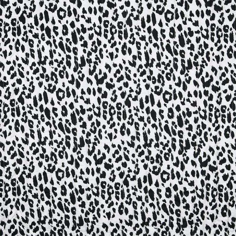 Tissu boutis matelassé Damani – Noir (1) Tissu boutis matelassé Damani – Noir