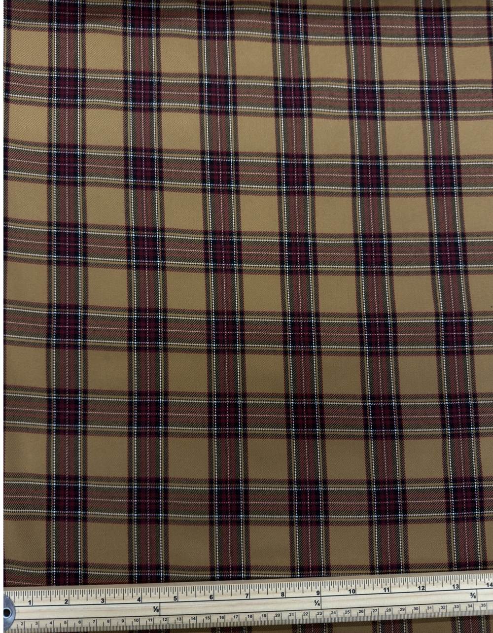 Tissu tartan écossais – Camel et bordeaux Tissu tartan écossais – Camel et bordeaux
